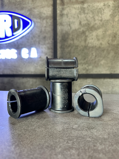 [1C45-5484-AC/GEN1] GOMA DE BARRA ESTABILIZAD.DELANT. CARGO 815  IABV BRASIL